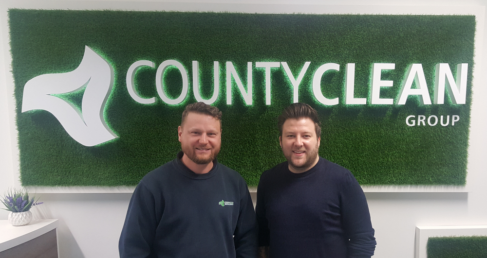 Dawid Dobrowolski, Pumps Division Project Leader and Ben Knights, Pumps Division Sales Manager 1000px Dawid Dobrowolski, Pumps Division Project Leader and Ben Knights, Pumps Division Sales Manager 1000px