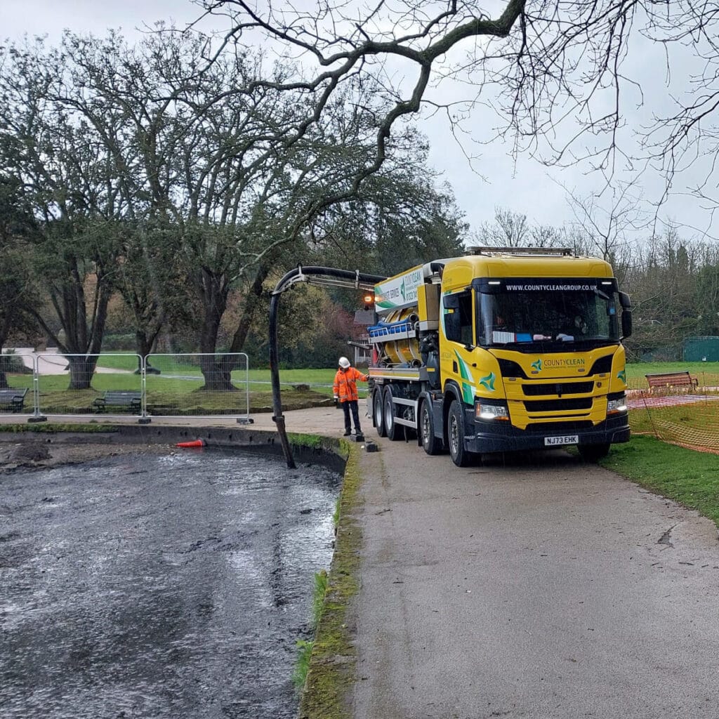 Pond desilting Pond desilting